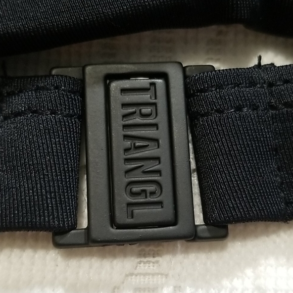 55T Triangl green/white crochet top, various - Picture 3 of 5